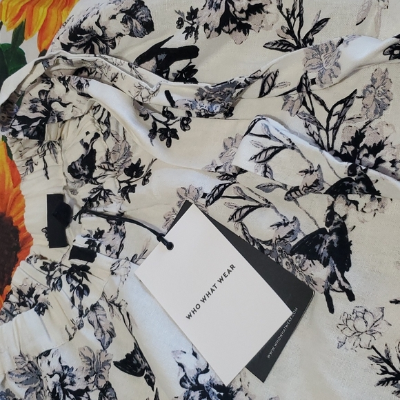 Who What Wear Sleeveless Tank Blouse - Picture 6 of 6